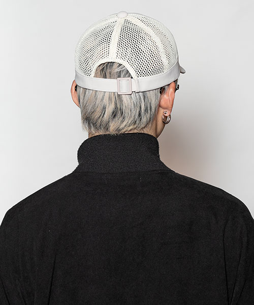 モデル頭囲：58.5cm 着用サイズ：ONESIZE
