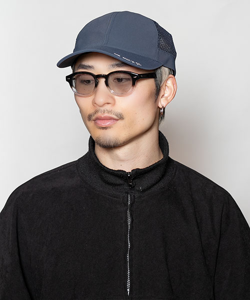 モデル頭囲：58.5cm 着用サイズ：ONESIZE