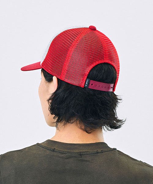 RED モデル頭囲：58.5cm