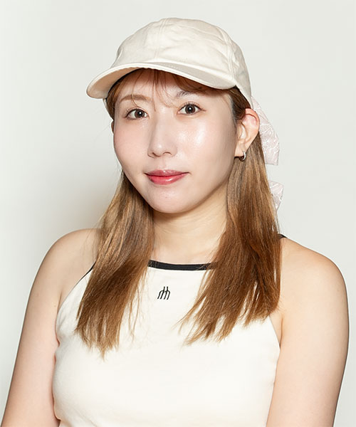 モデル頭囲：56cm 着用サイズ：ONESIZE