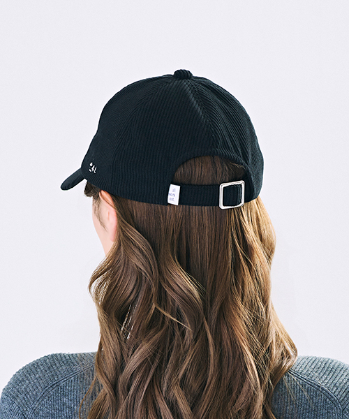 BLACK モデル頭囲：57cm