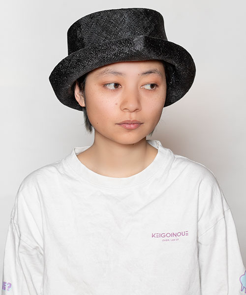 モデル頭囲：54cm 着用サイズ：ONESIZE