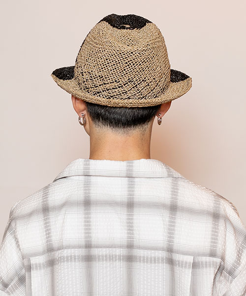 モデル頭囲：58.5cm 着用サイズ：ONESIZE