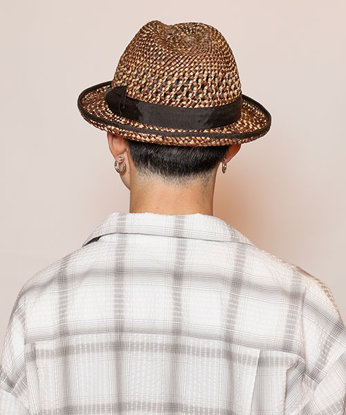 モデル頭囲：58.5cm 着用サイズ：ONESIZE