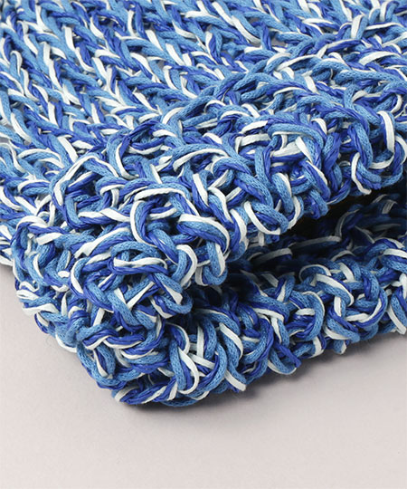 HAND KNITED LPC