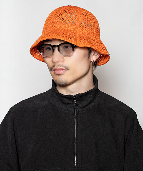 モデル頭囲：58.5cm 着用サイズ：ONESIZE