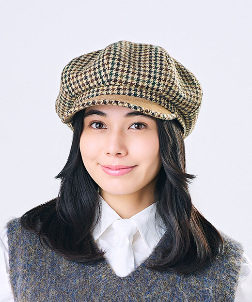 BEIGE　モデル頭囲：56cm