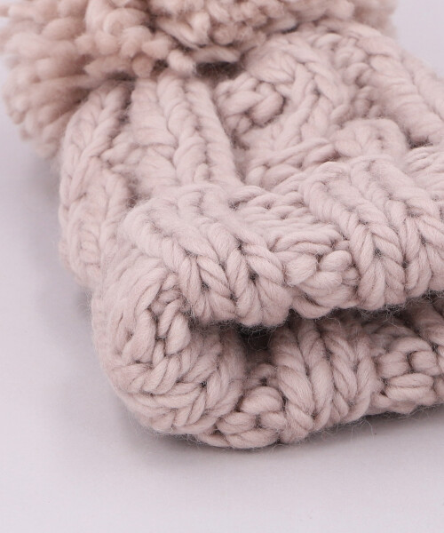 HAND KNITTED CABLE WATCH WHITE ONESIZE