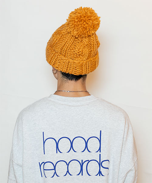 YELLOW モデル頭囲：58.5cm