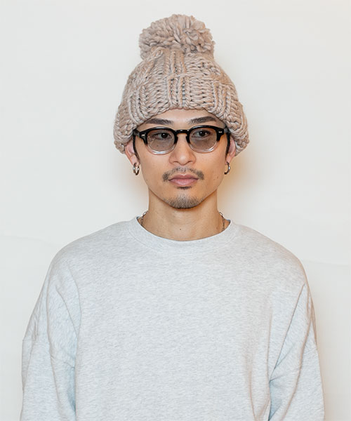 WHITE モデル頭囲：58.5cm