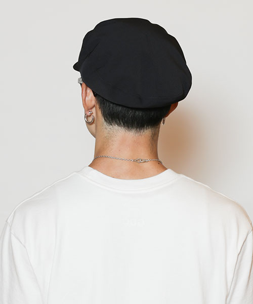 モデル頭囲：58.5cm 着用サイズ：ONESIZE