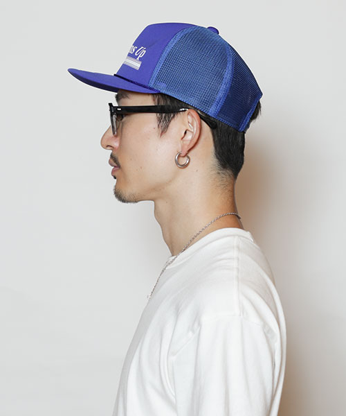 モデル頭囲：58.5cm 着用サイズ：ONESIZE
