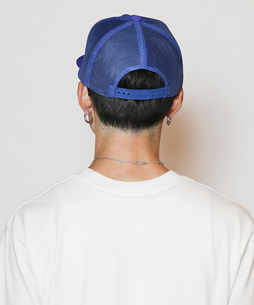 モデル頭囲：58.5cm 着用サイズ：ONESIZE