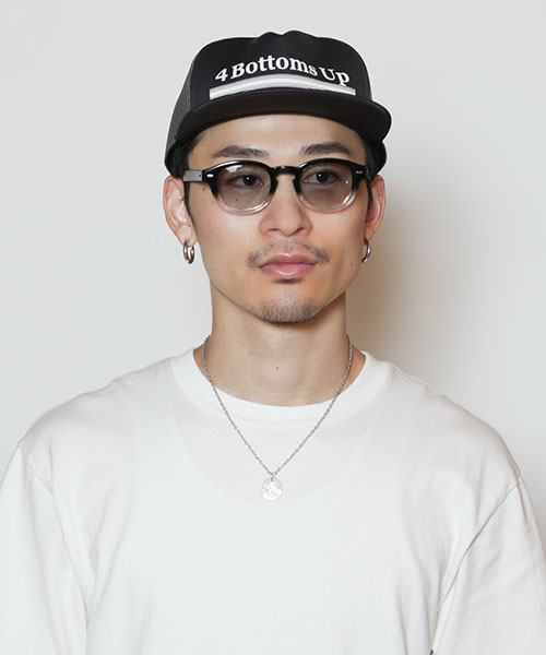 モデル頭囲：58.5cm 着用サイズ：ONESIZE