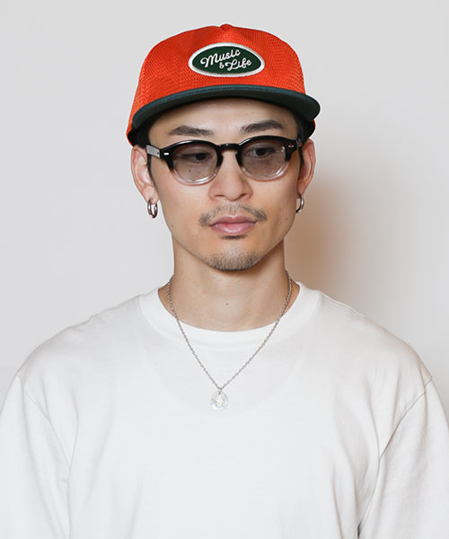 モデル頭囲：58.5cm 着用サイズ：ONESIZE
