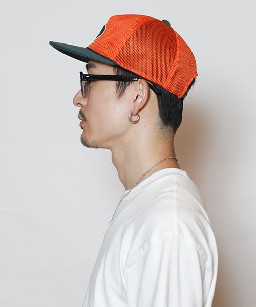 モデル頭囲：58.5cm 着用サイズ：ONESIZE