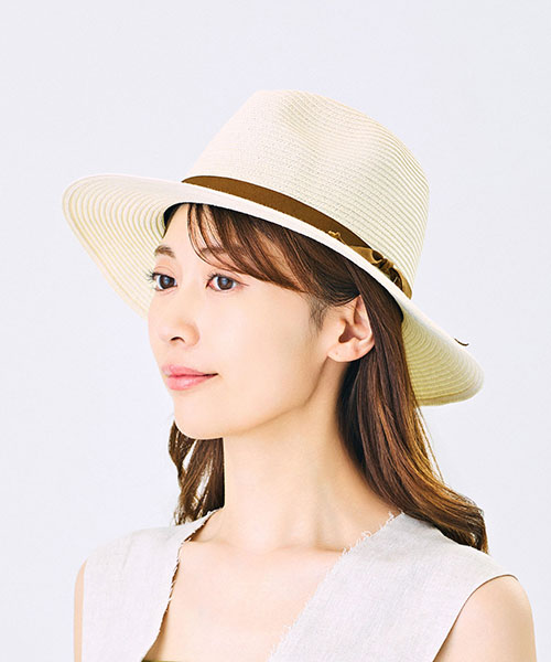 WHITE モデル頭囲：57㎝