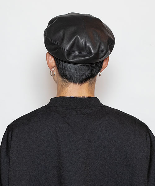 Model's head circumference: 58.5cm, wearing size ONESIZE