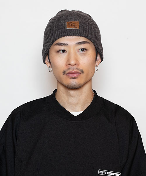 モデル頭囲：58.5cm 着用サイズ：ONESIZE