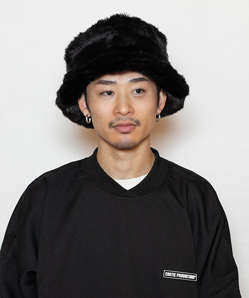 モデル頭囲：58.5cm 着用サイズ：ONESIZE
