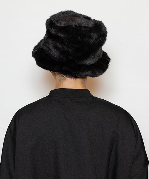 モデル頭囲：58.5cm 着用サイズ：ONESIZE
