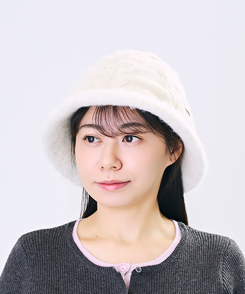 WHITE モデル頭囲：55㎝
