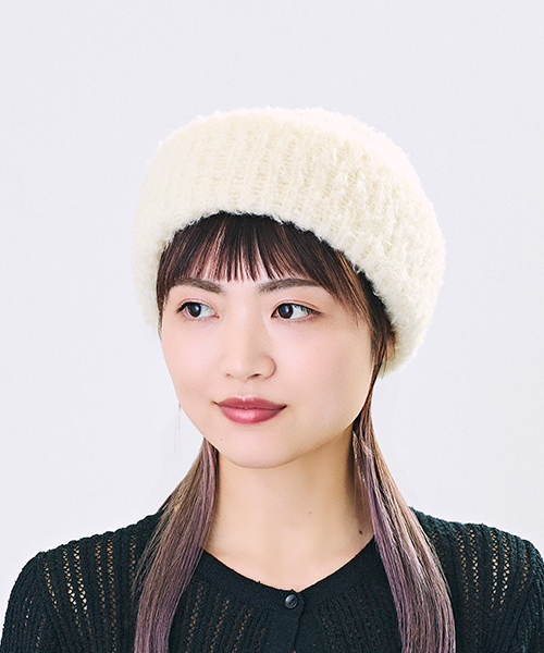 WHITE モデル頭囲：56㎝