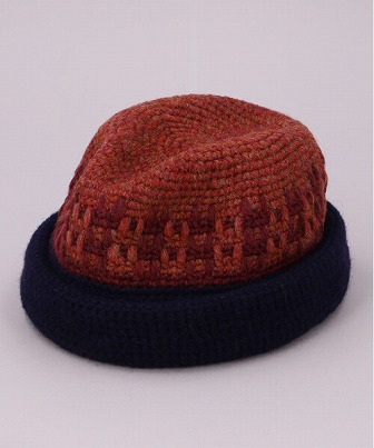 TP HAND KNITTED ROLL