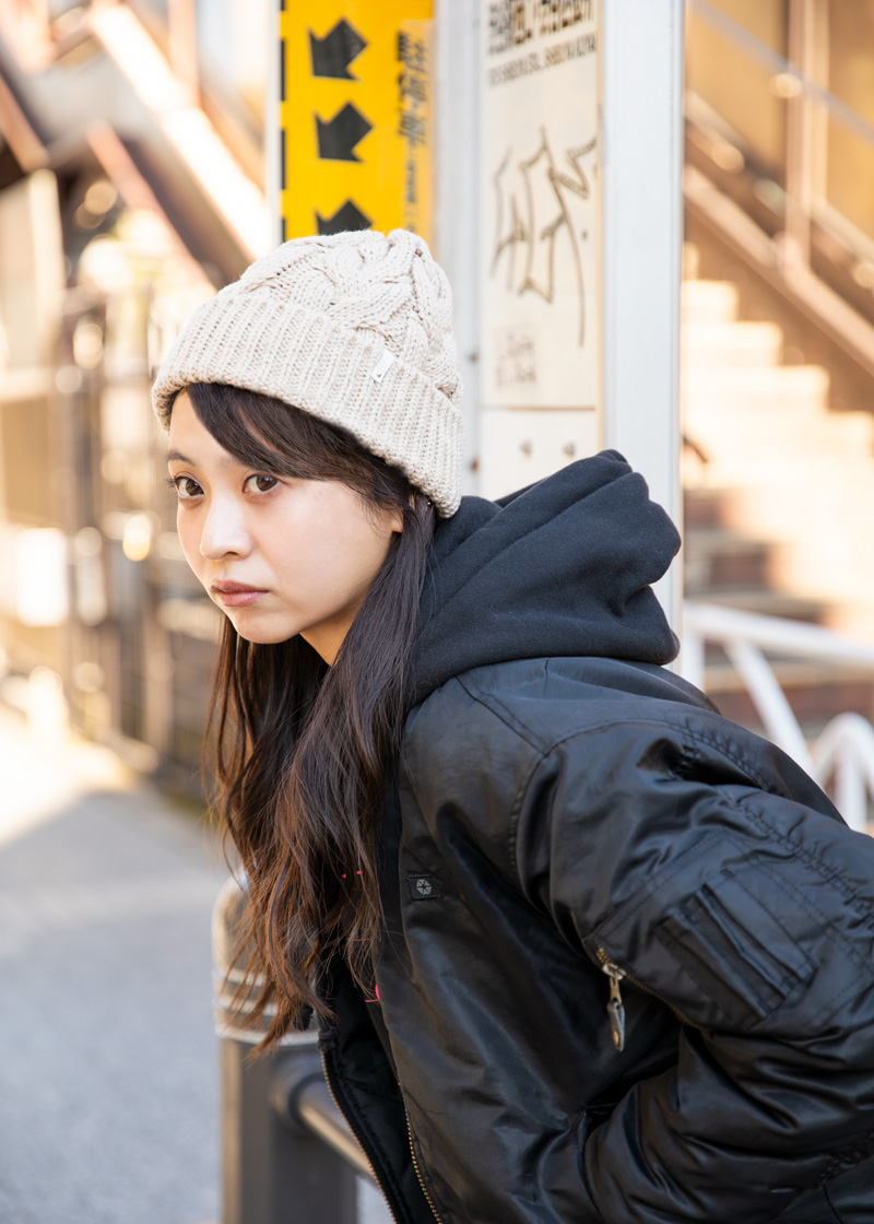 CA4LA 多色ニット帽 ファー付きポンポン CA4LA 多色ニット帽 ファー付きポンポン CA4LA 黒 ラクーン